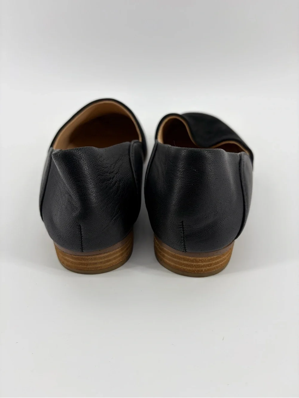 Clarks‎ Cushion Plus Loafers Womens Black Leather Slip On Shoes Size 7